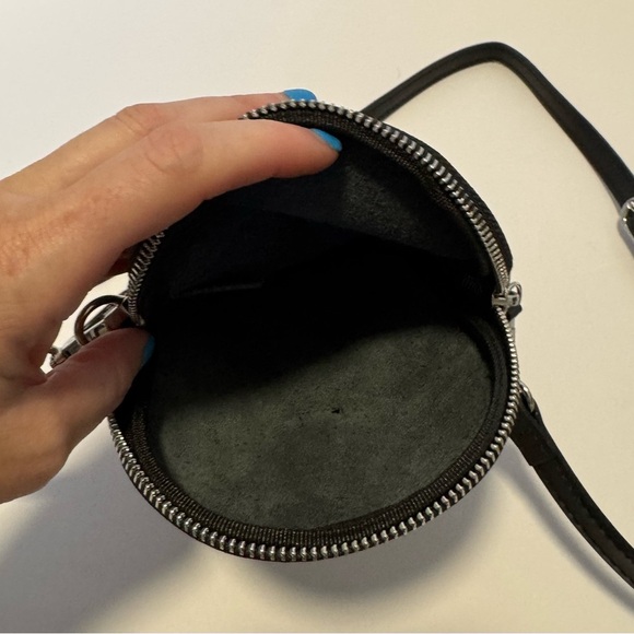 DIVINA FIRENZE Beautiful Italian Leather Crossbody - Picture 12 of 15